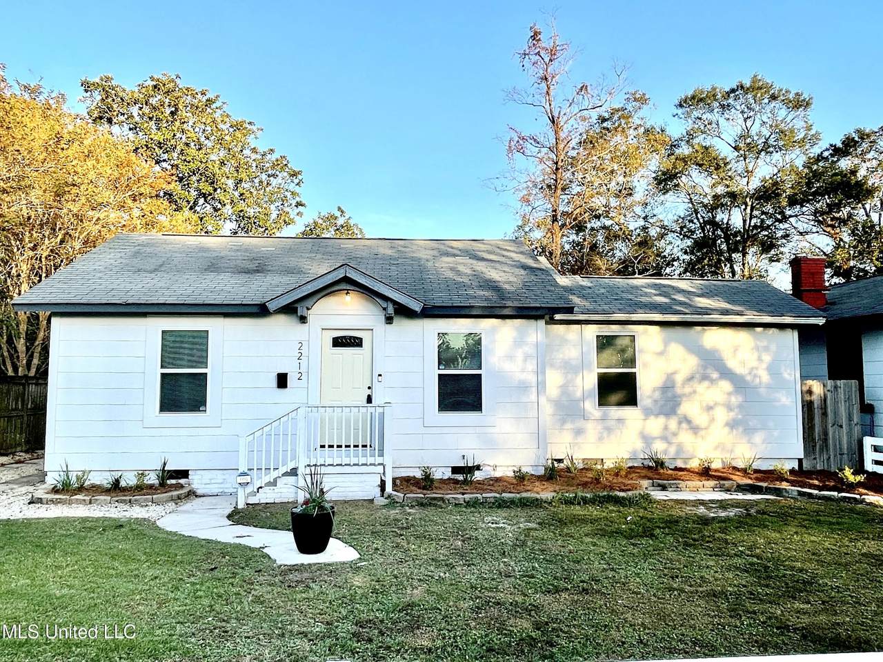 2212 23rd Avenue - Photo 1