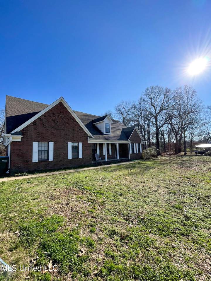 4140 Southern Manor Drive - Photo 1