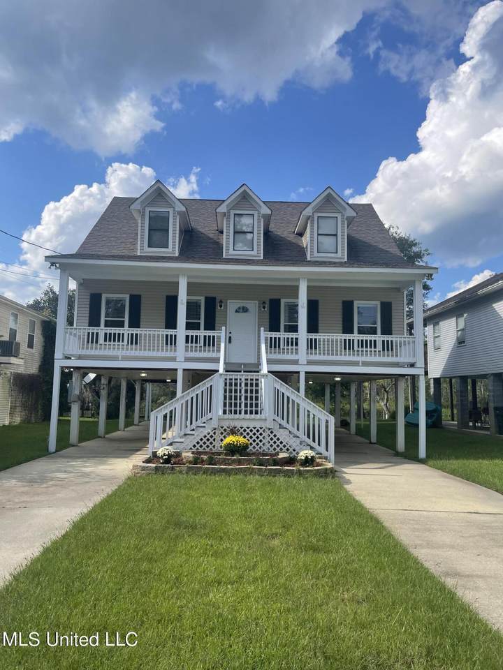 15165 Ponotoc Drive - Photo 1