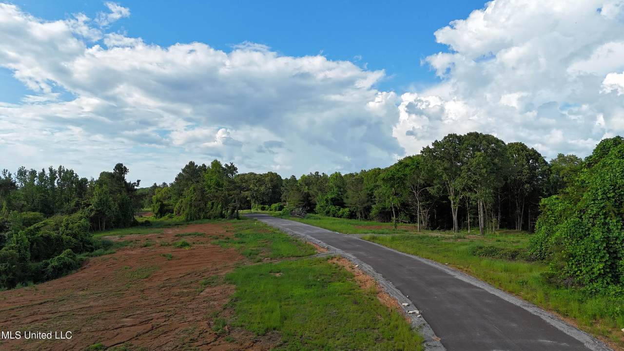 https://bt-photos.global.ssl.fastly.net/united/1280_boomver_3_4095156-2.jpg