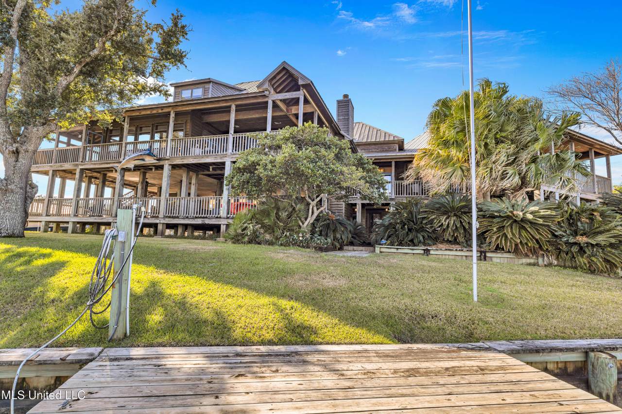 314 Magnolia Lane - Photo 1