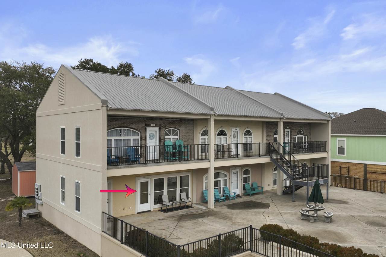 548 Beach Boulevard - Photo 1