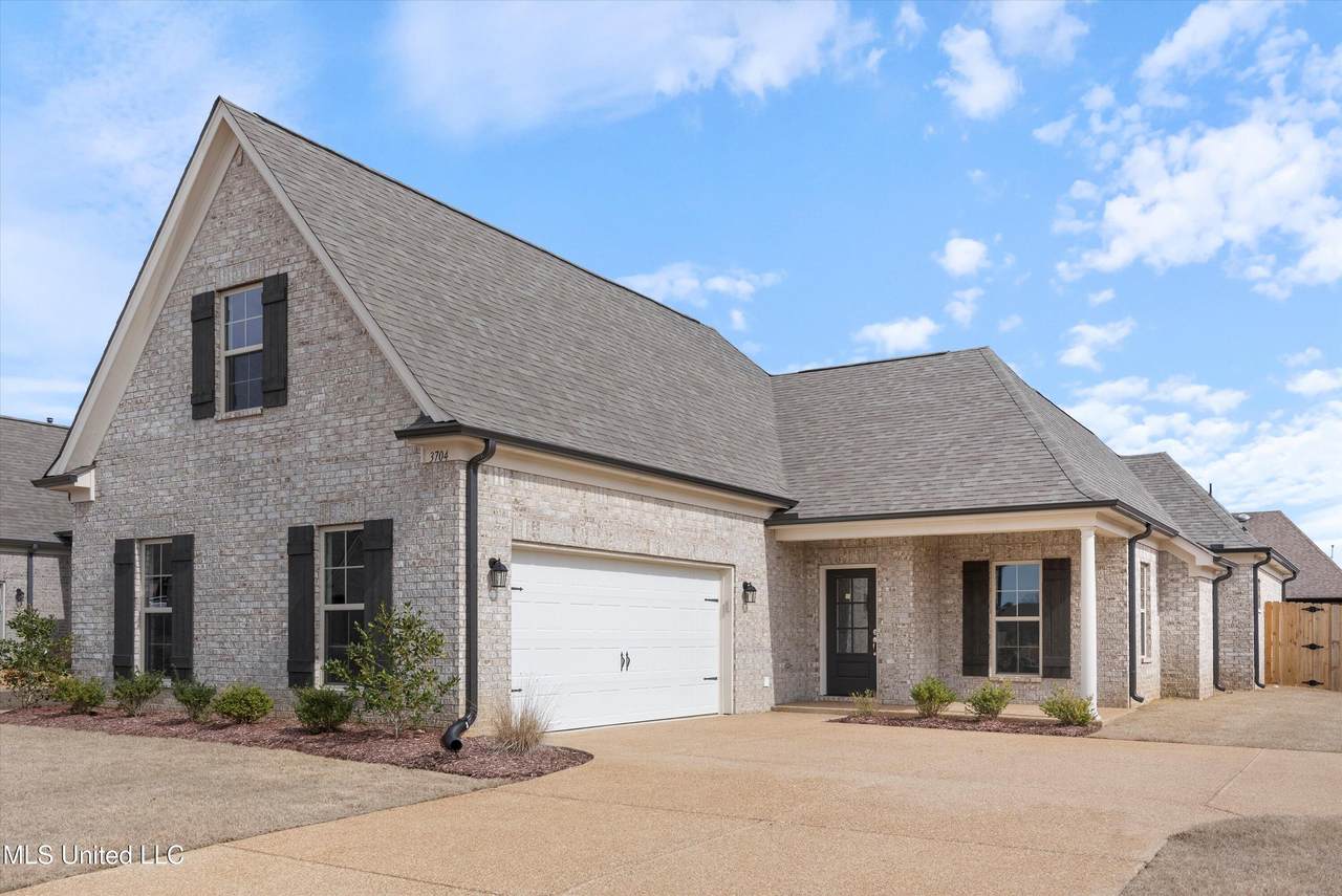 3780 Roland Drive - Photo 1