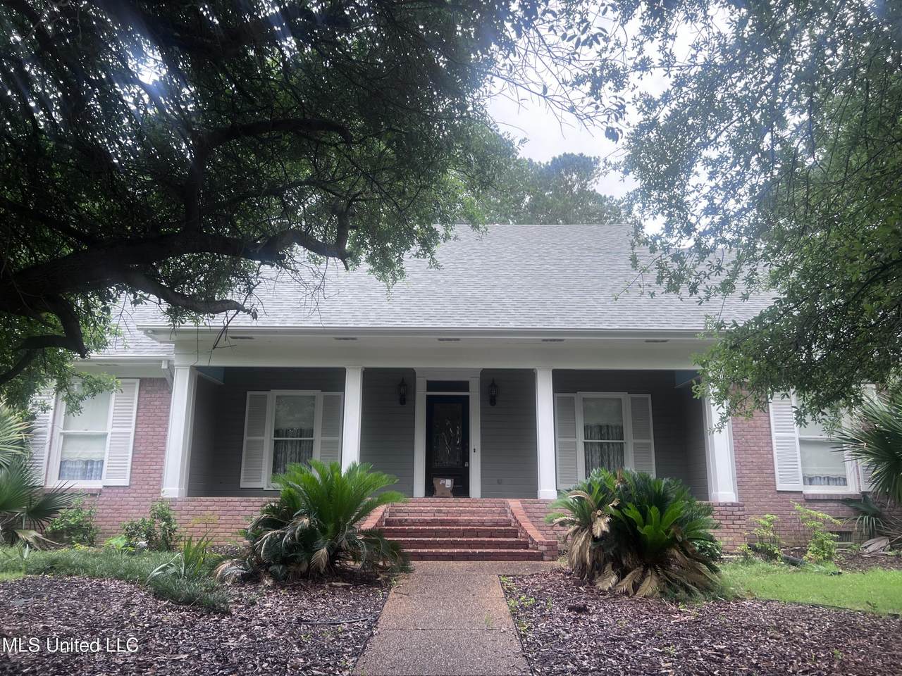 118 Northwind Drive - Photo 1