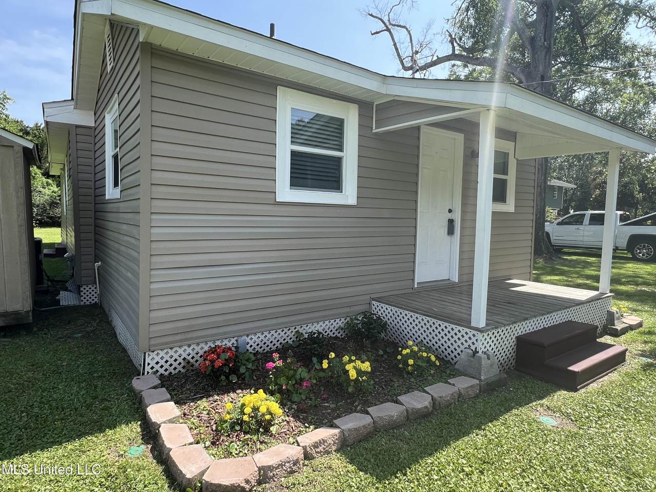 4617 30th Street - Photo 1
