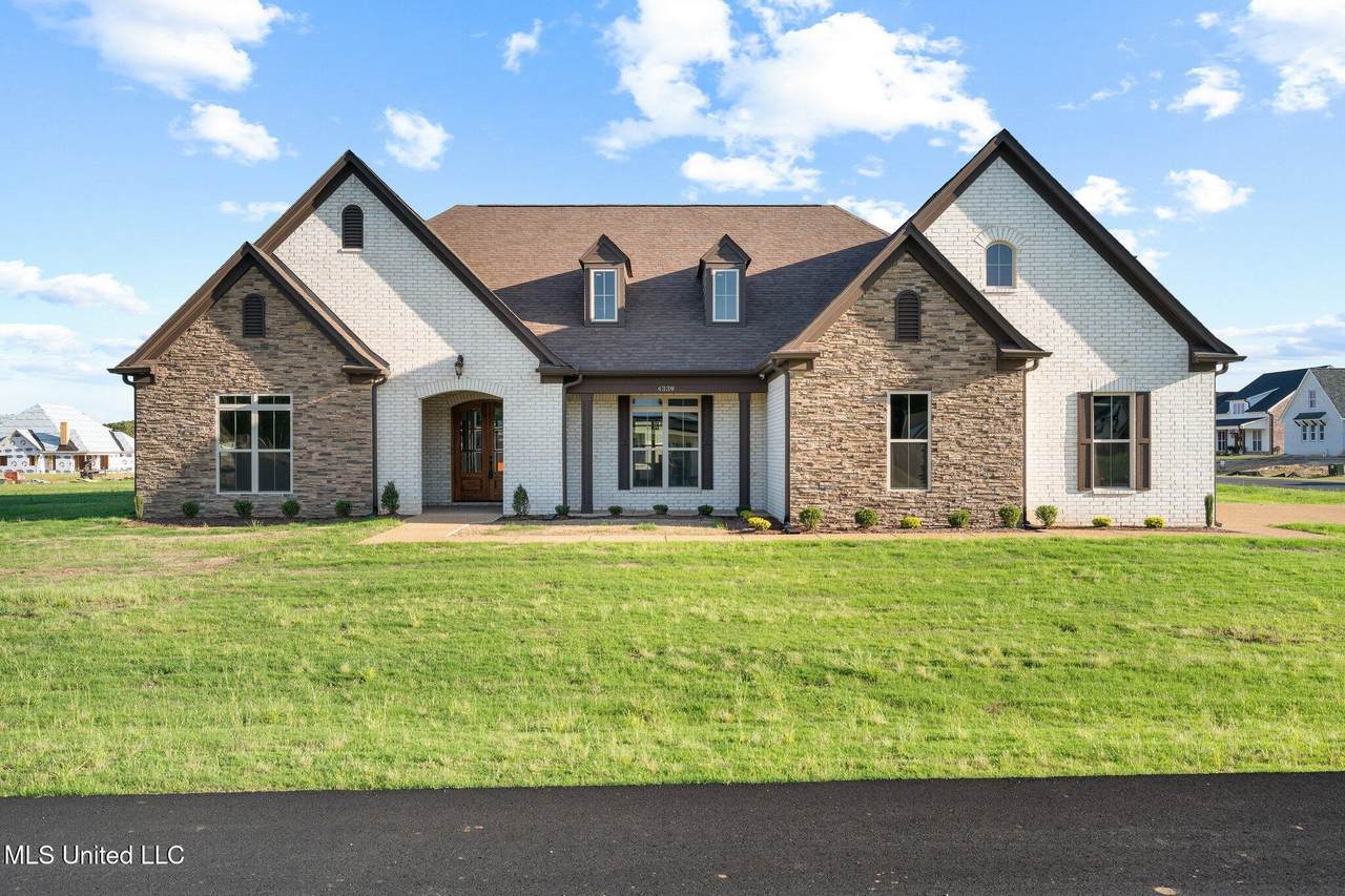 4339 Brooke Drive - Photo 1