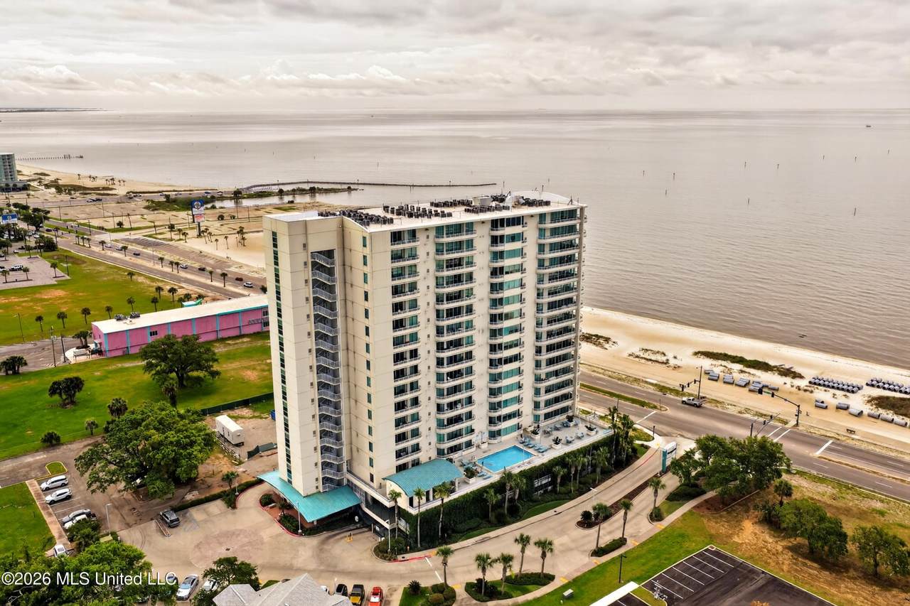 2060 Beach Boulevard - Photo 1