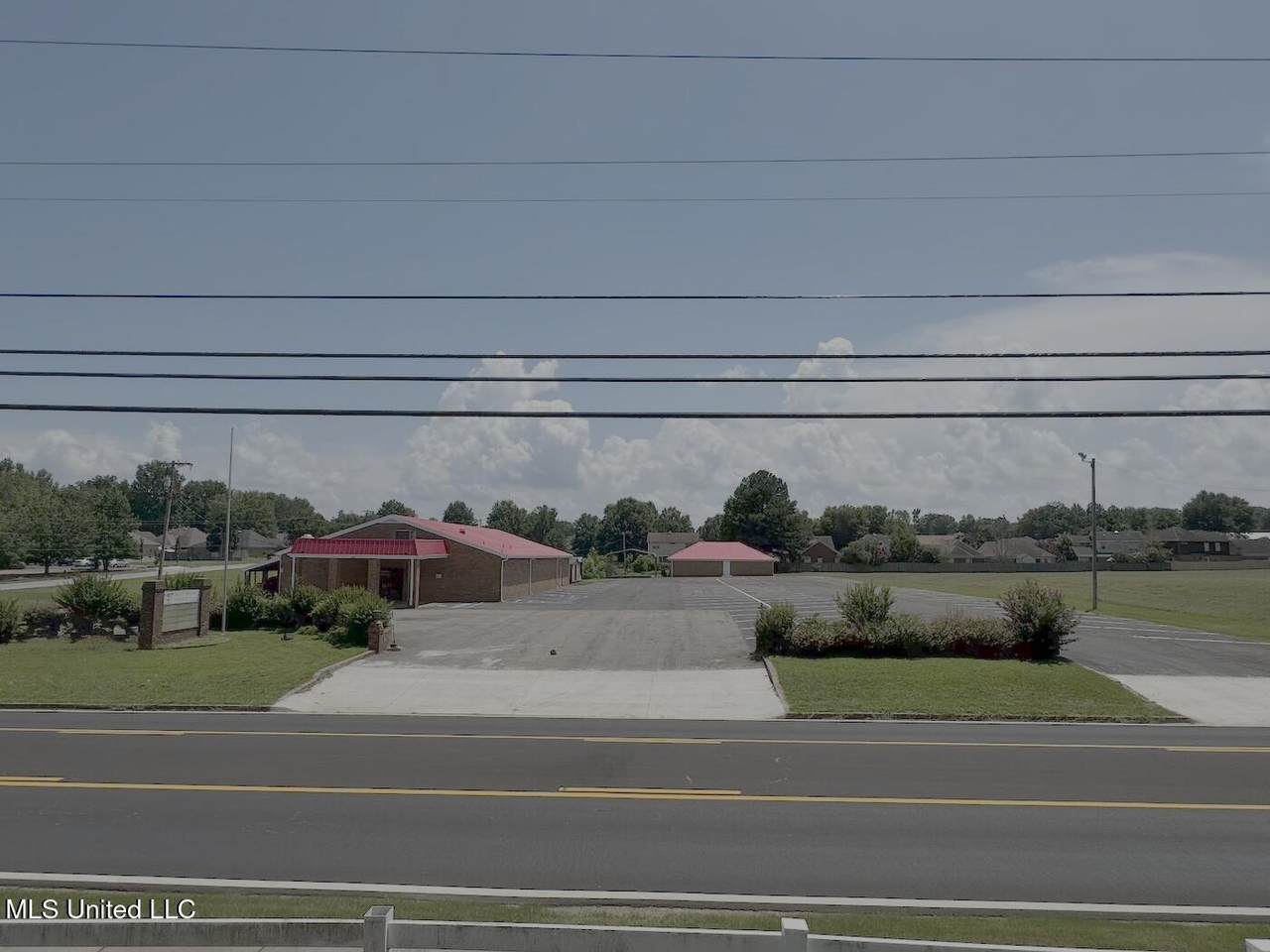 9765 Goodman Road - Photo 1