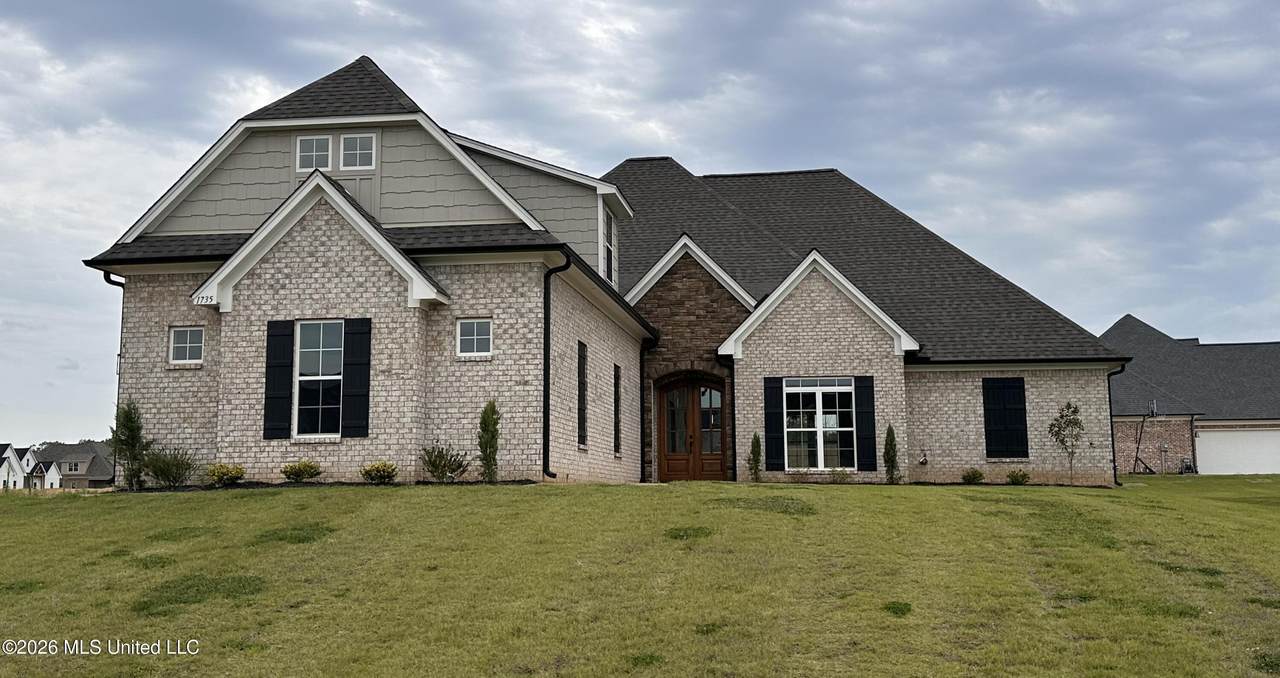 1735 Bakersfield Way - Photo 1