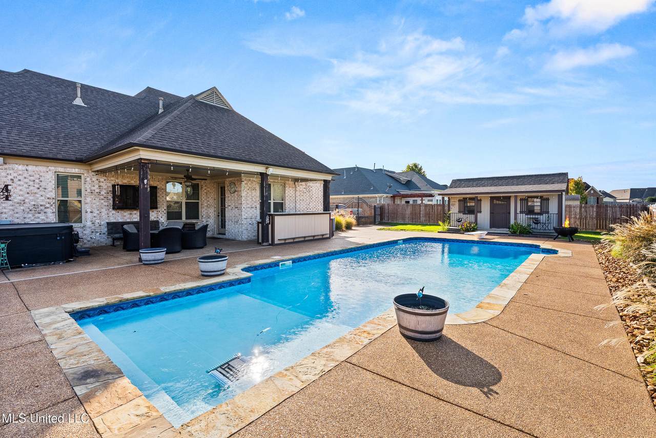 3711 Buck Run Drive - Photo 1