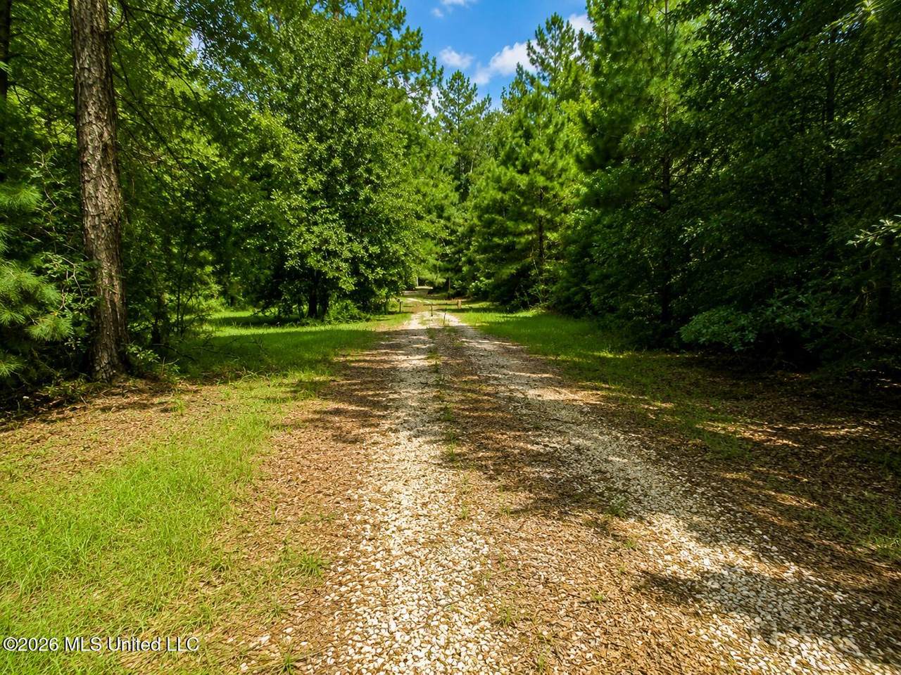 https://bt-photos.global.ssl.fastly.net/united/1280_boomver_3_4132027-2.jpg