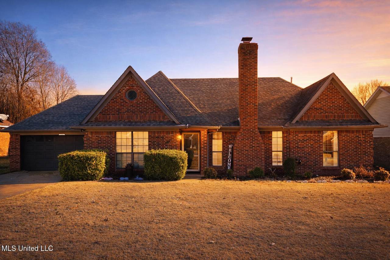 7370 Fox Glen Drive - Photo 1