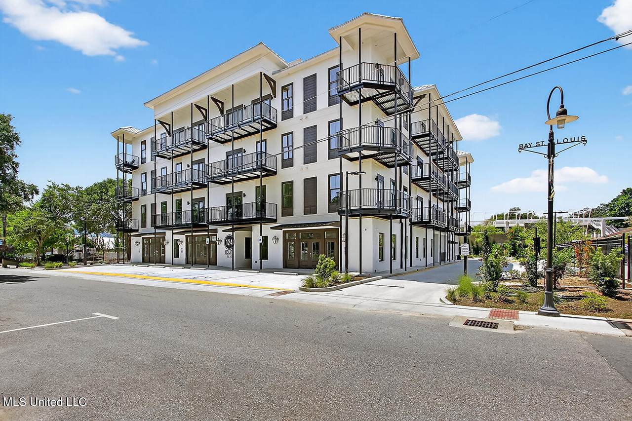 124 Court Street - Photo 1