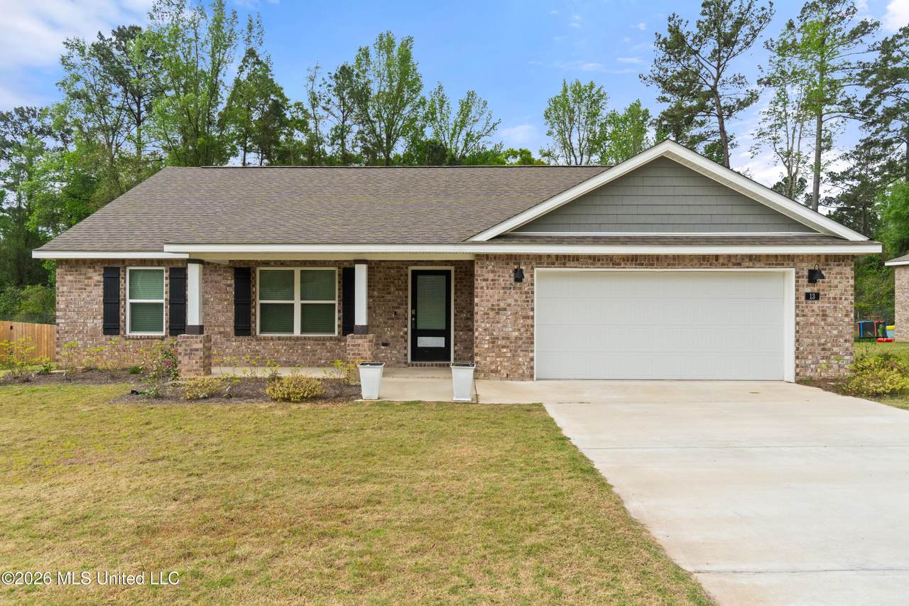 13 Vermont Drive - Photo 1