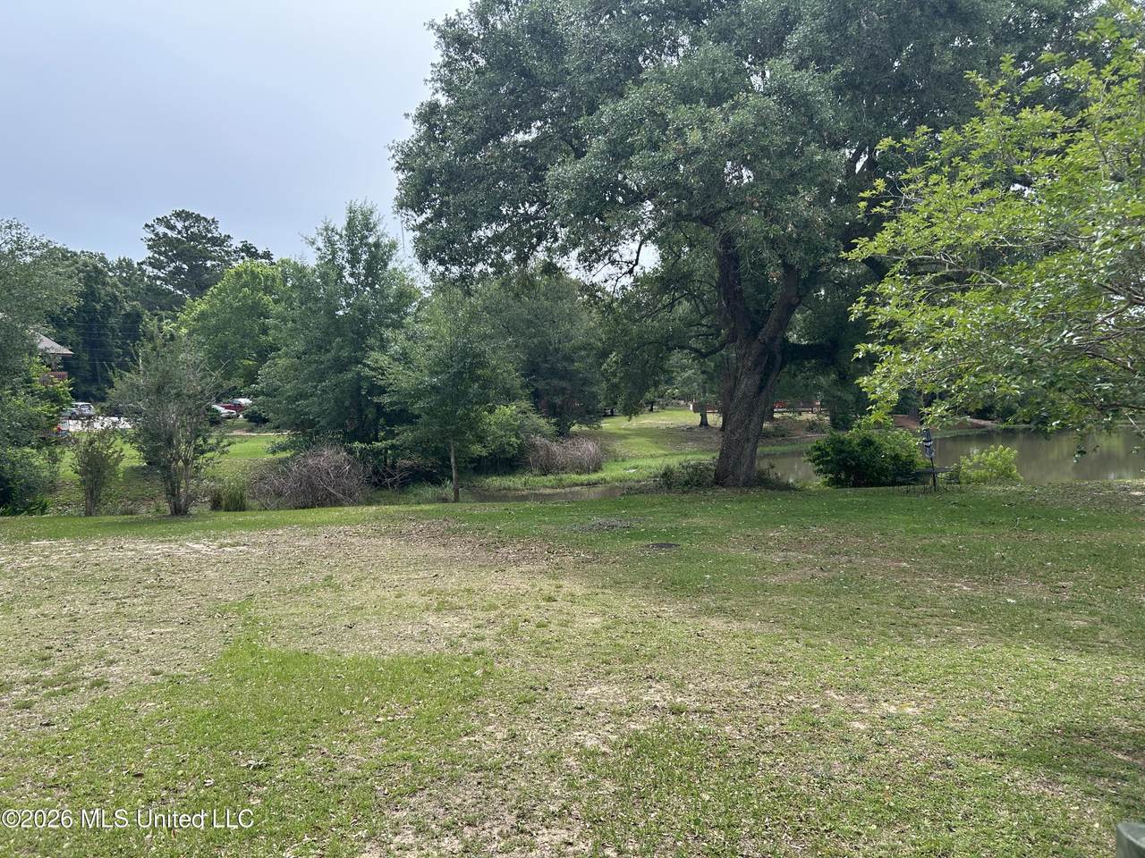 https://bt-photos.global.ssl.fastly.net/united/1280_boomver_3_4148141-2.jpg