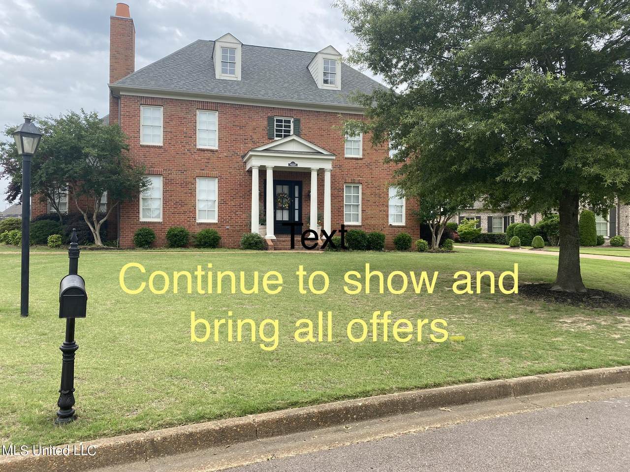4220 Robinson Loop - Photo 1