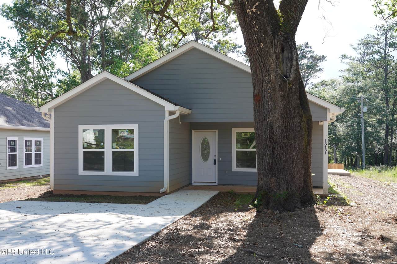 13469 Mary Avenue - Photo 1