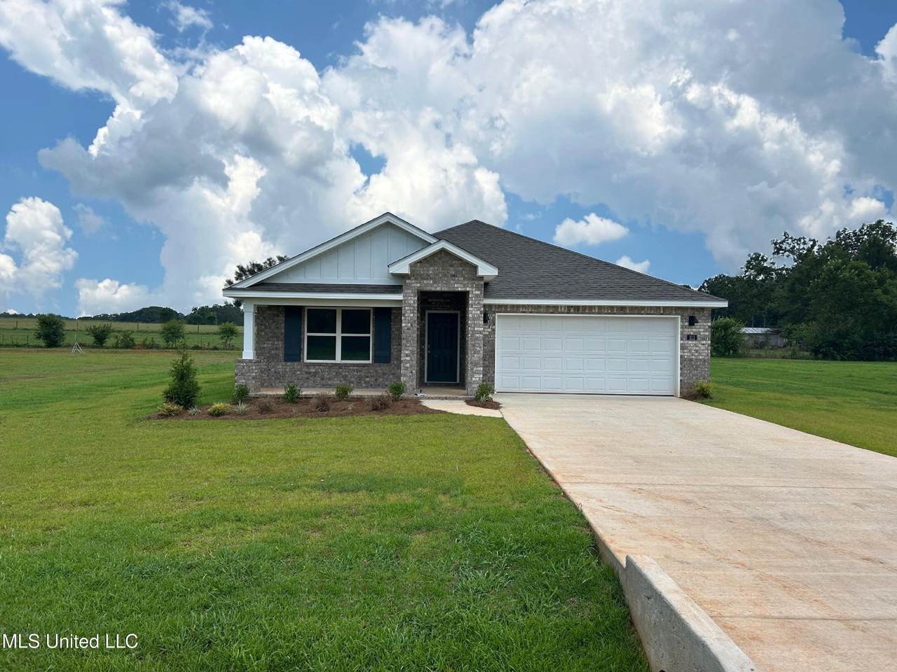 111 Mill Court - Photo 1