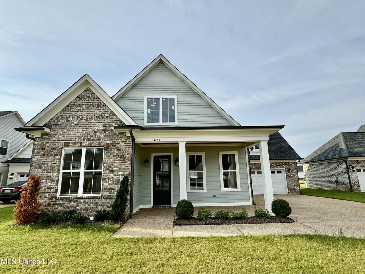 2877 High Pointe Avenue - Photo 1