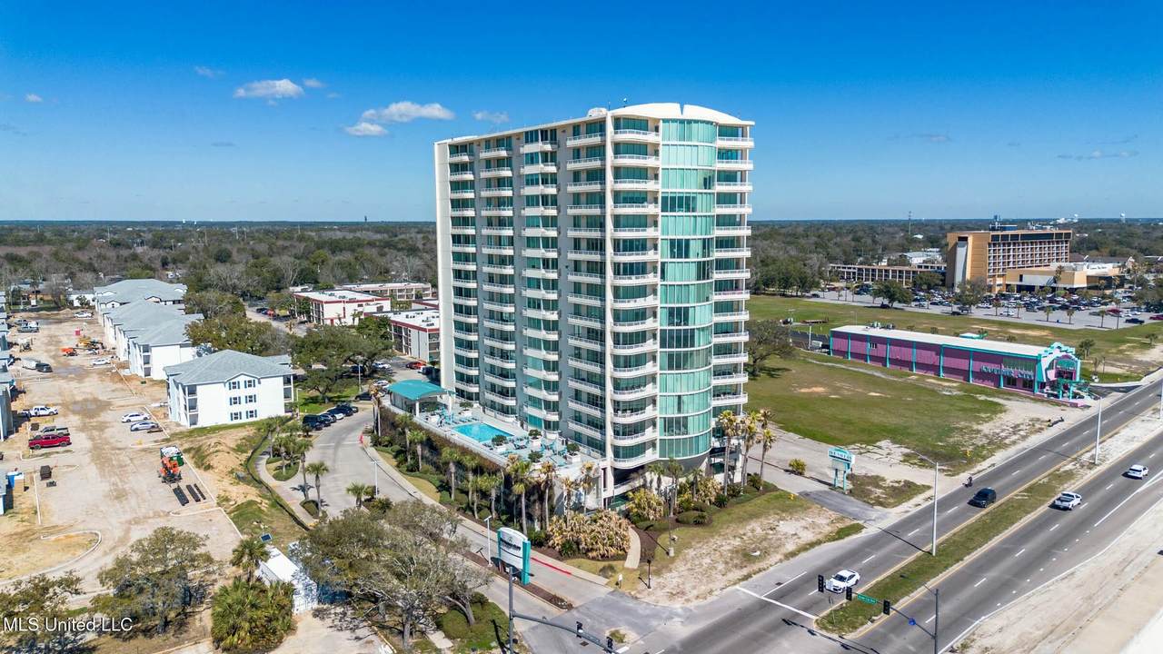 2060 Beach Boulevard - Photo 1