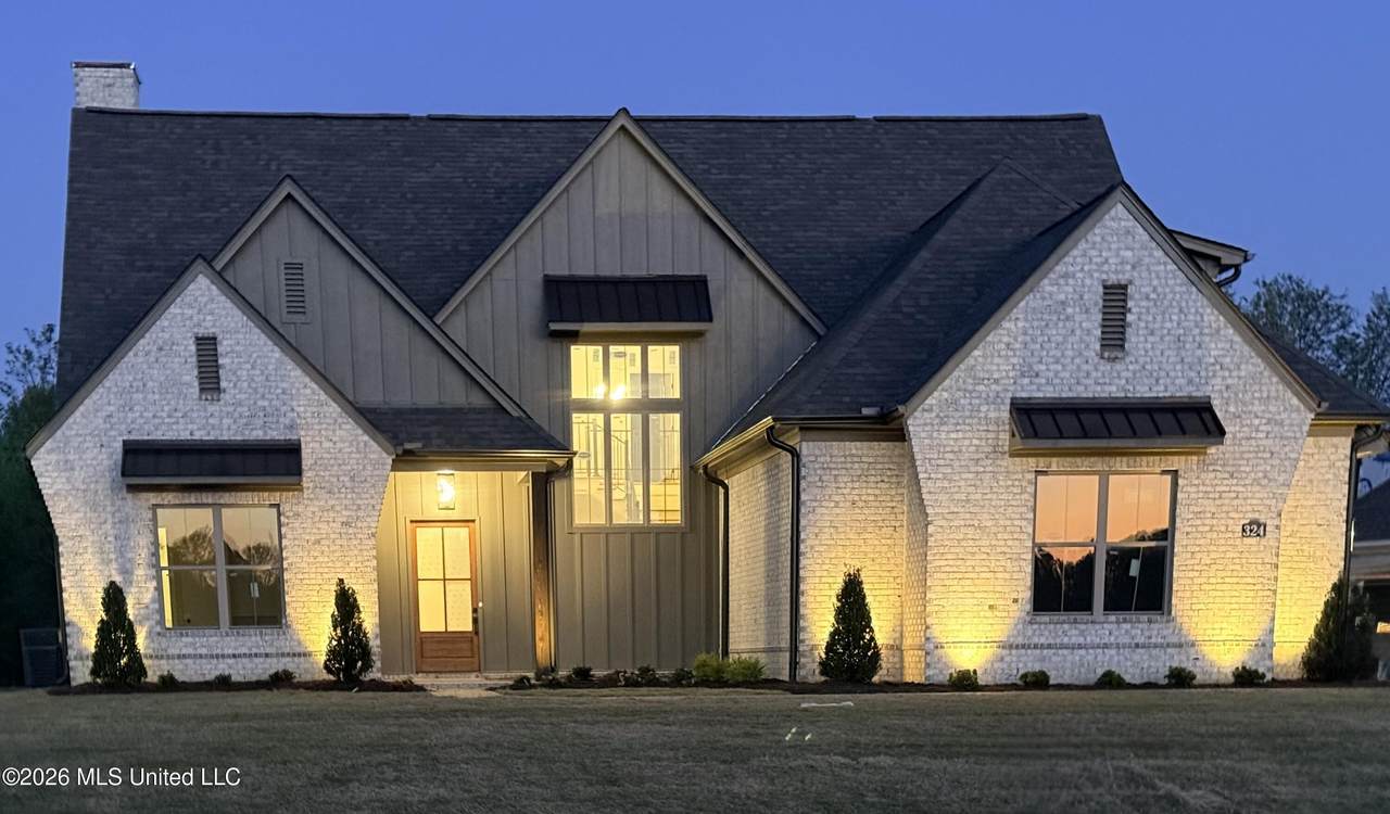 324 Oakworth Drive - Photo 1