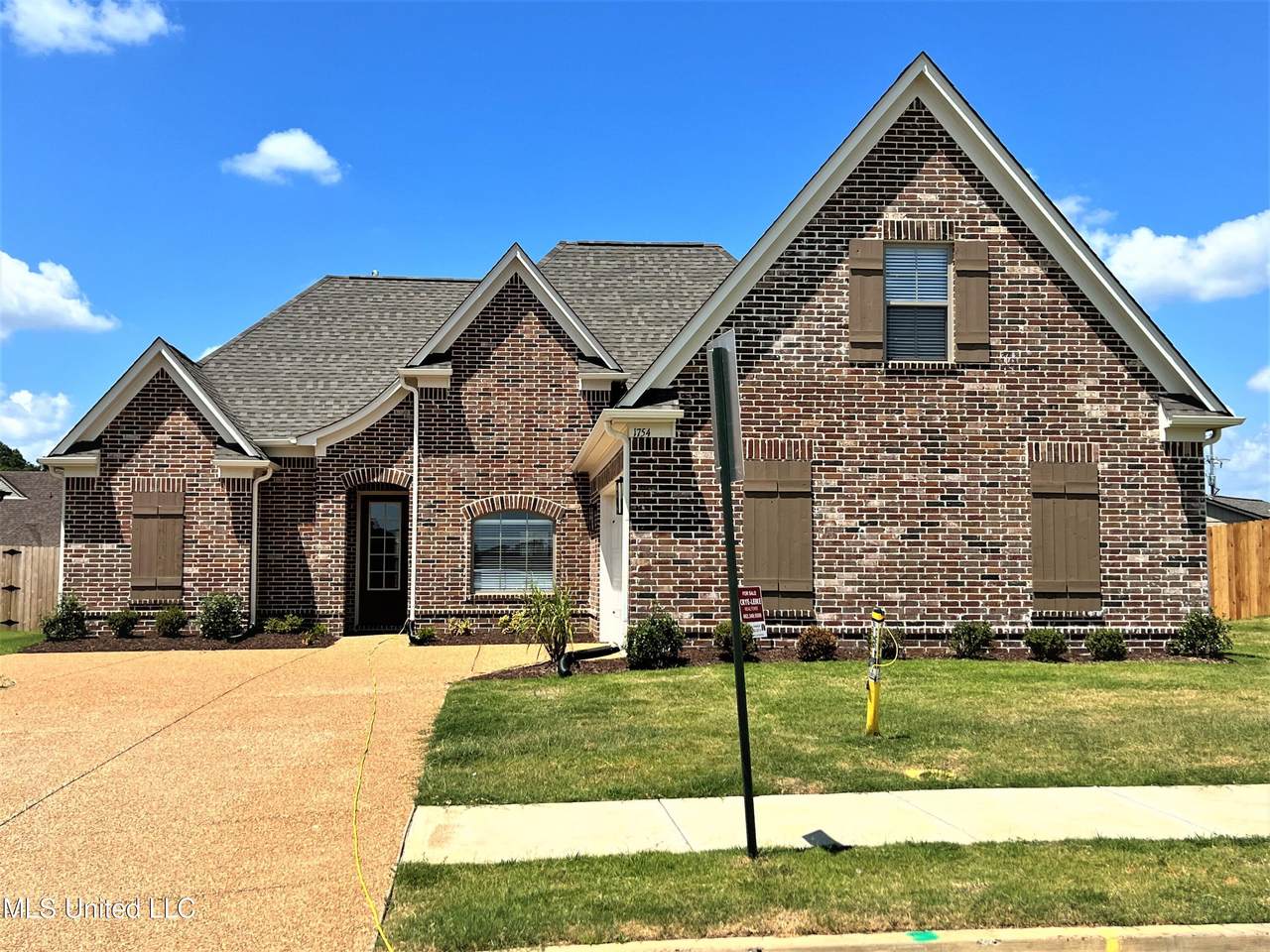 1754 Lia Lane - Photo 1