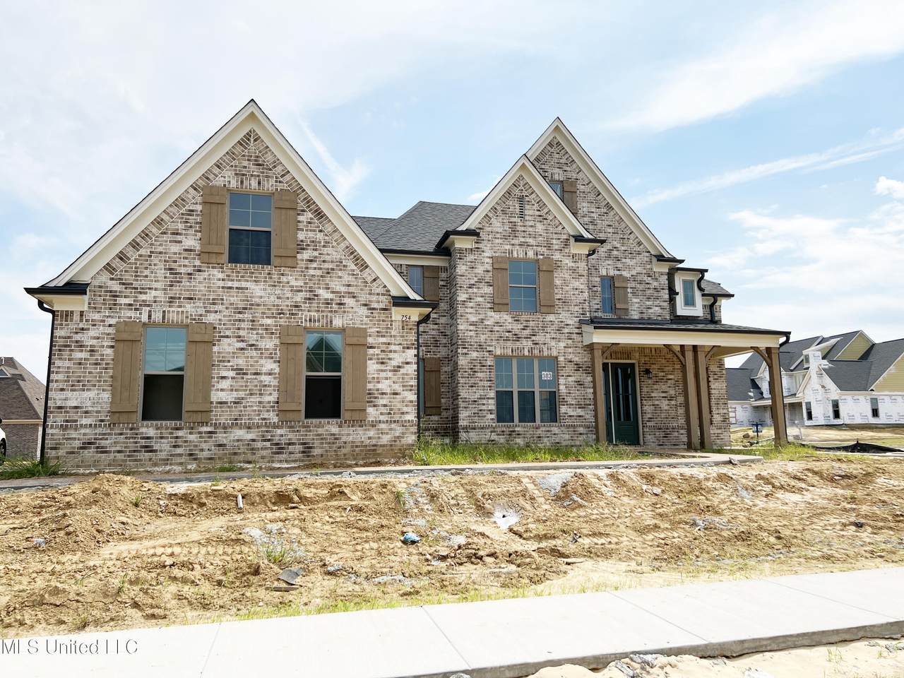 754 Arrow Cove - Photo 1