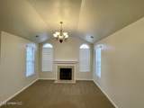 8755 Parkview Oaks Circle - Photo 4