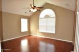 8710 Parkview Oaks Circle - Photo 10