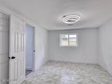 205 Watts Street - Photo 11