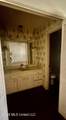 306 Macarthur - Photo 13