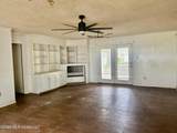 306 Macarthur - Photo 2