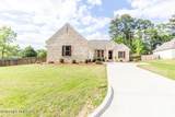 401 Castlewoods Boulevard - Photo 1