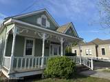 987 Howard Avenue - Photo 1