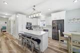 311 Waveland Avenue - Photo 24