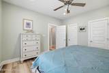 311 Waveland Avenue - Photo 31
