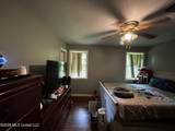 720 Colonial Circle - Photo 15