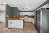 305 Joyce Avenue - Photo 9