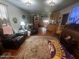 214 Querens Avenue - Photo 3