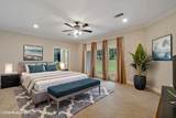 4 Woodleaf Street - Photo 18