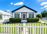 156 Markham Drive - Photo 1