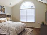 8645 Parkview Oaks Circle - Photo 12