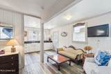 200 Carroll Avenue - Photo 21