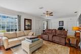 172 Holmes Street - Photo 8