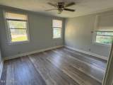 2125 22nd Avenue - Photo 3