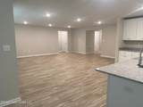 212 Hawthorne Drive - Photo 6