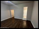 100 Elizabeth Street - Photo 21