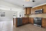 904 Waveland Avenue - Photo 14