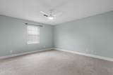 904 Waveland Avenue - Photo 20
