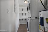 904 Waveland Avenue - Photo 33